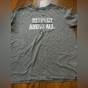 Vintage gray men's Re2pect t-shirt featuring a bold Georgetown graphic sz XL